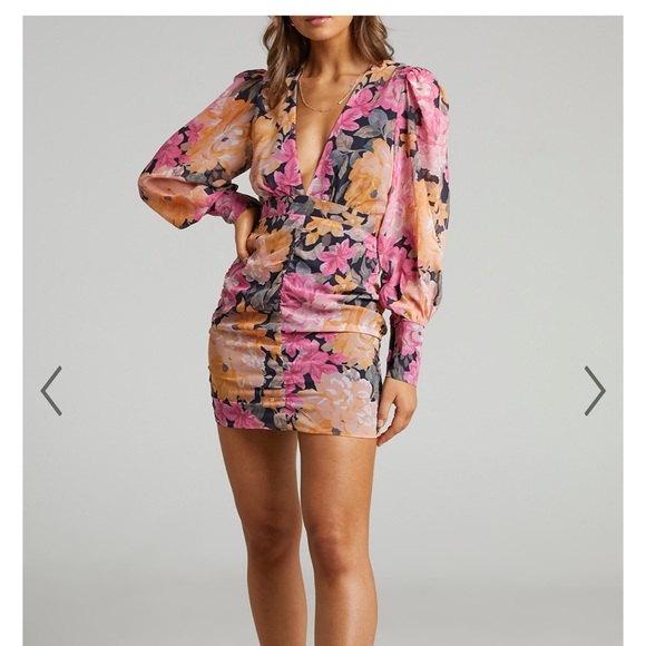 TIRAH LONG SLEEVE MINI DRESS IN BLACK FLORAL- no longer is stock online - Picture 2 of 6
